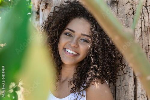Fotografie Beautiful model afro american woman in a natural setting