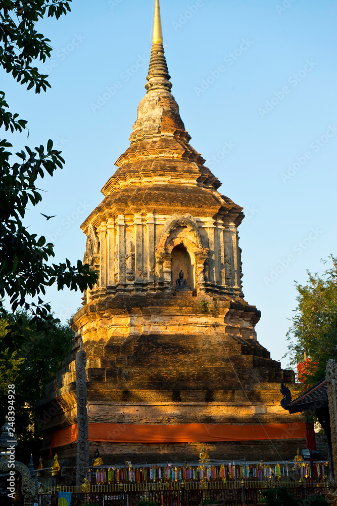 Fototapeta premium chedi Wat lok molee