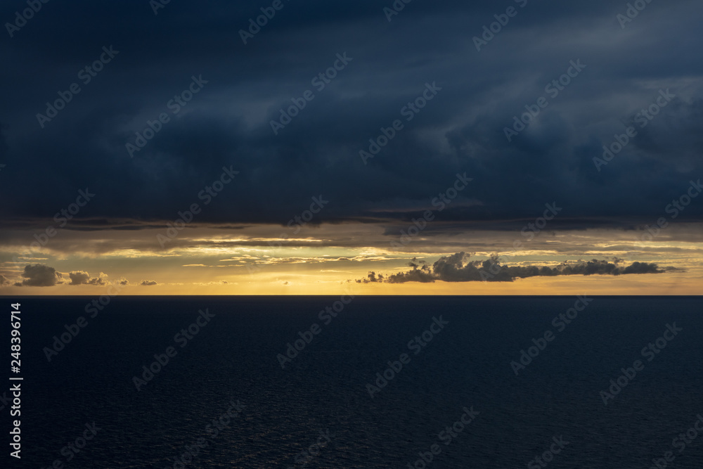 Fototapeta premium sunset over the sea