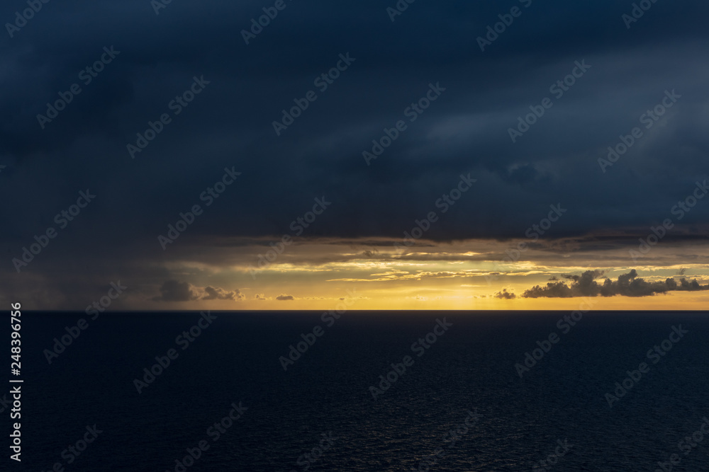 Fototapeta premium sunset over the sea