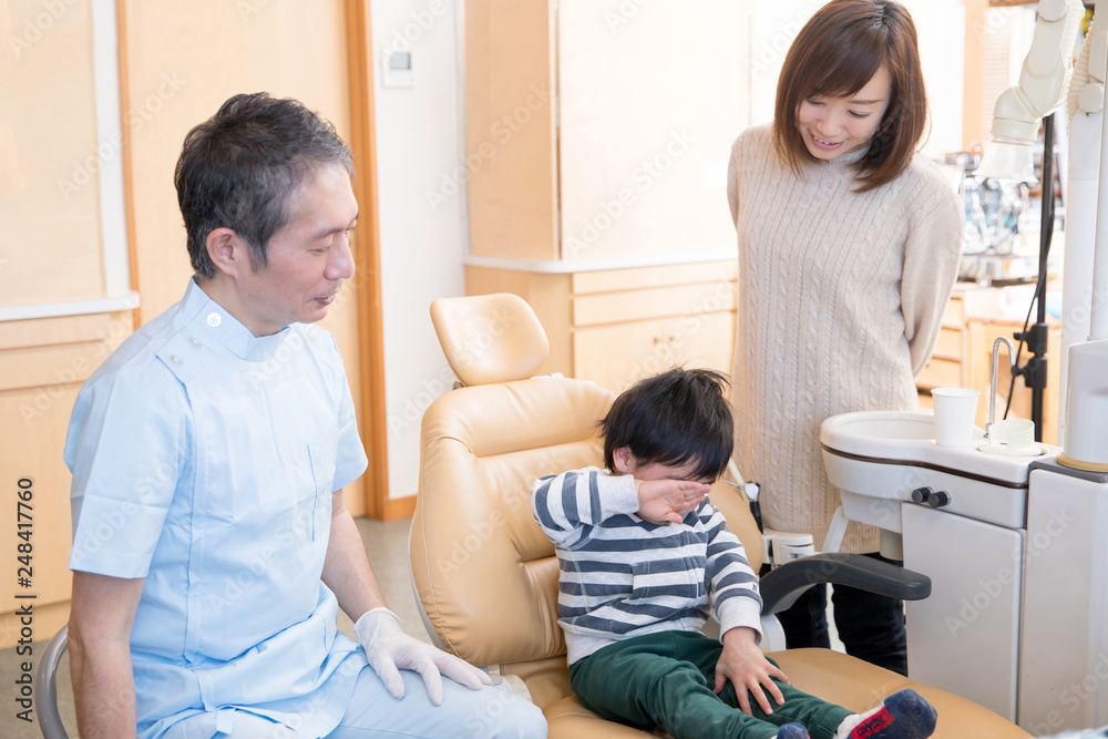 Obraz premium 歯医者が嫌いな子供