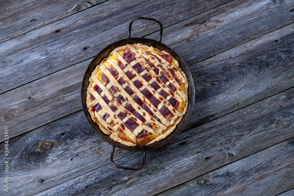 sweet pie in iron pan