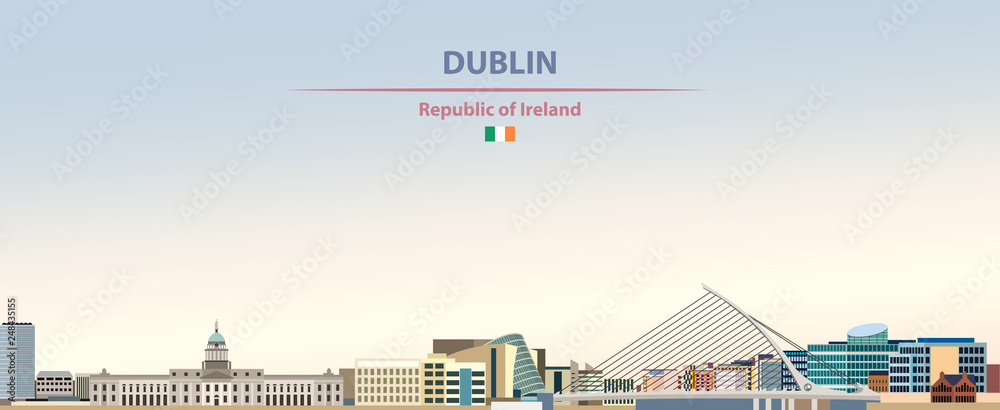 Obraz premium Ilustracja wektorowa panoramę miasta Dublina na tle kolorowe gradientu pięknego dnia nieba z flagą Irlandii