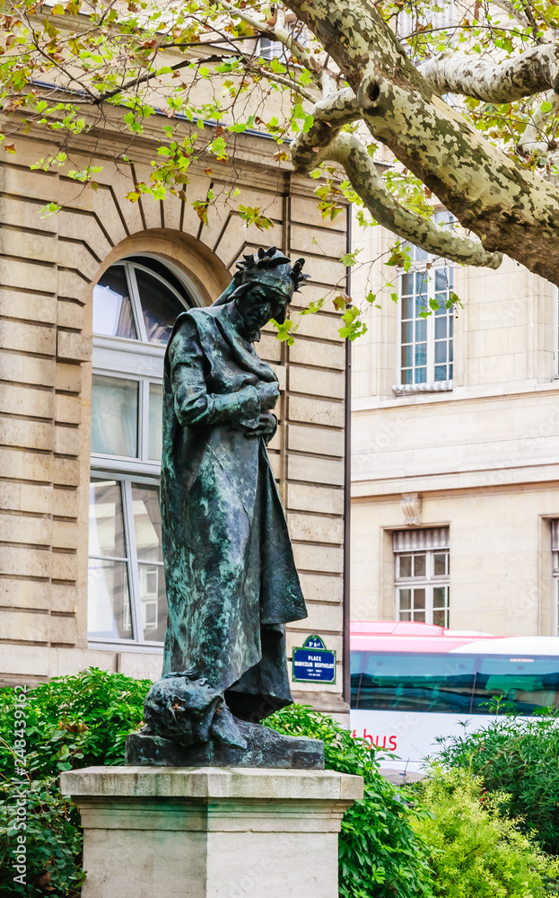 Statue of Italian poet Dante Alighieri by Jean Paul Aube 1882