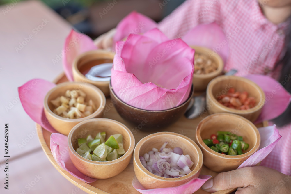 Miang Kham Bua Luang, Miang Kham Bua Luang,
