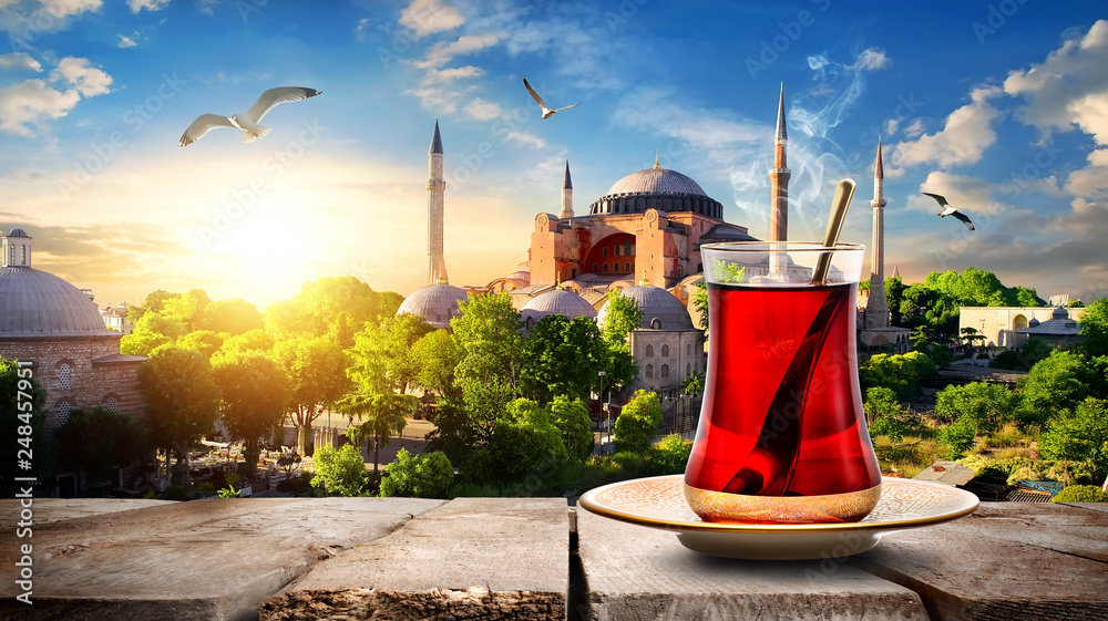 Fototapeta premium Herbata i Hagia Sophia