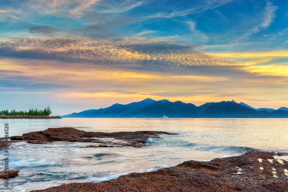 Fototapeta premium Twilight timber beach Northern Light Twilight