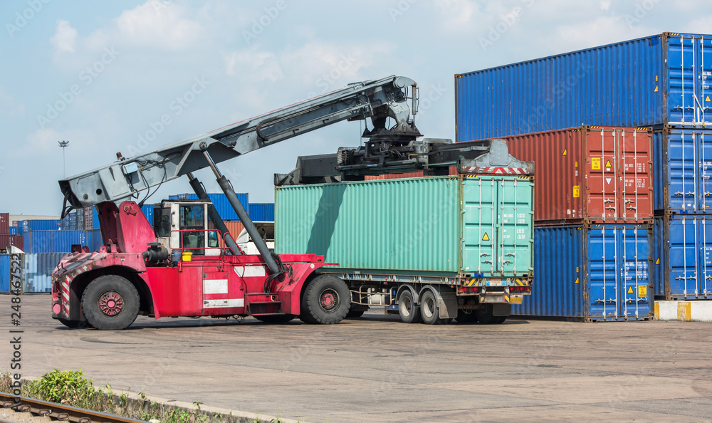 Car Top container handlers