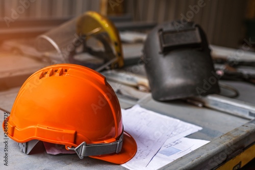 The safety helmet is placed on the work piece,