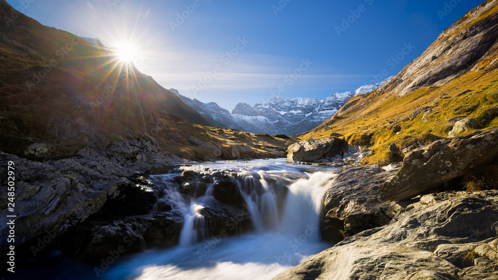 Fototapeta premium Waterfall on the Gave