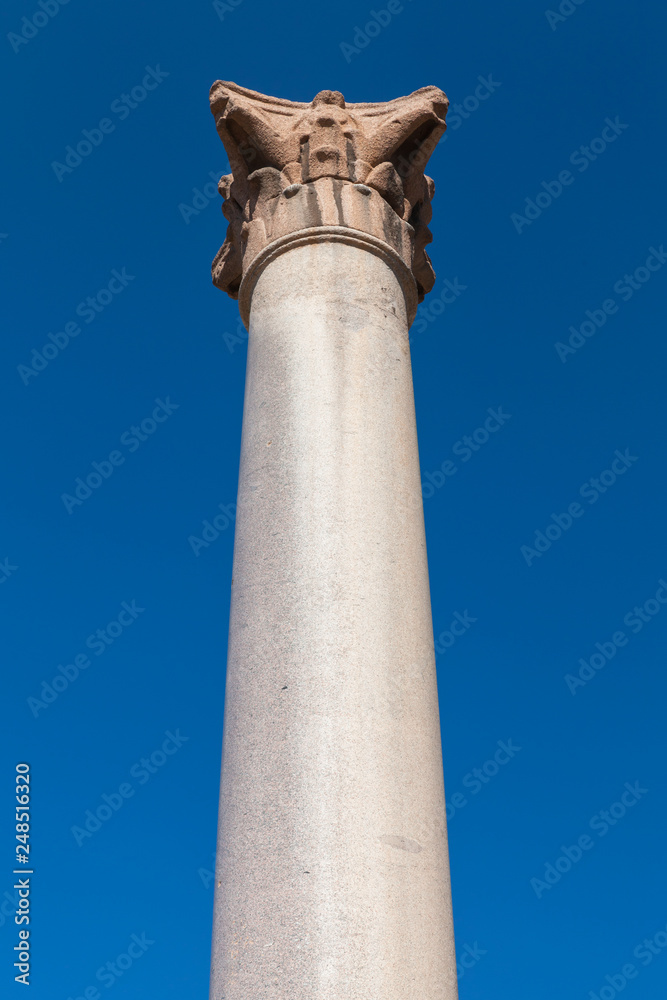 Pompeys Pillar, Roman triumphal column