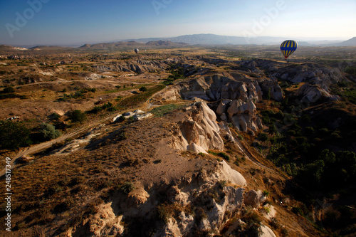 Kappadokien, Goereme, Tuerkei, Heißluft Ballon, Luftbild photo