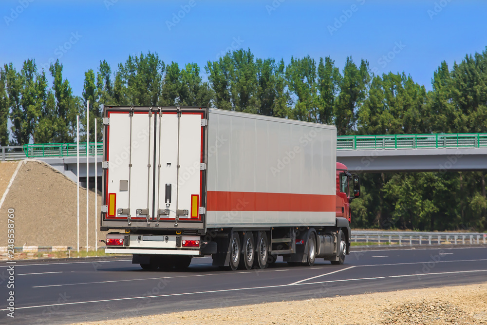 truck goes on an automobile outcome