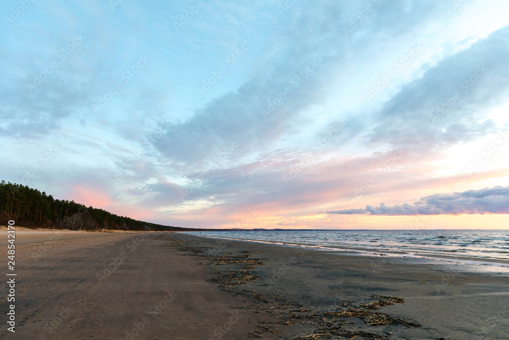 Seashore and waves at sunset. Calmness, awareness, the path to yourself. Harmony and life without stress Seashore and waves at sunset. Calmness, awareness, the path to yourself. Harmony and life without stress