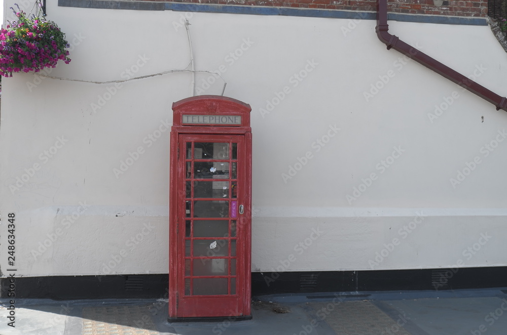 Obraz premium red phone booth