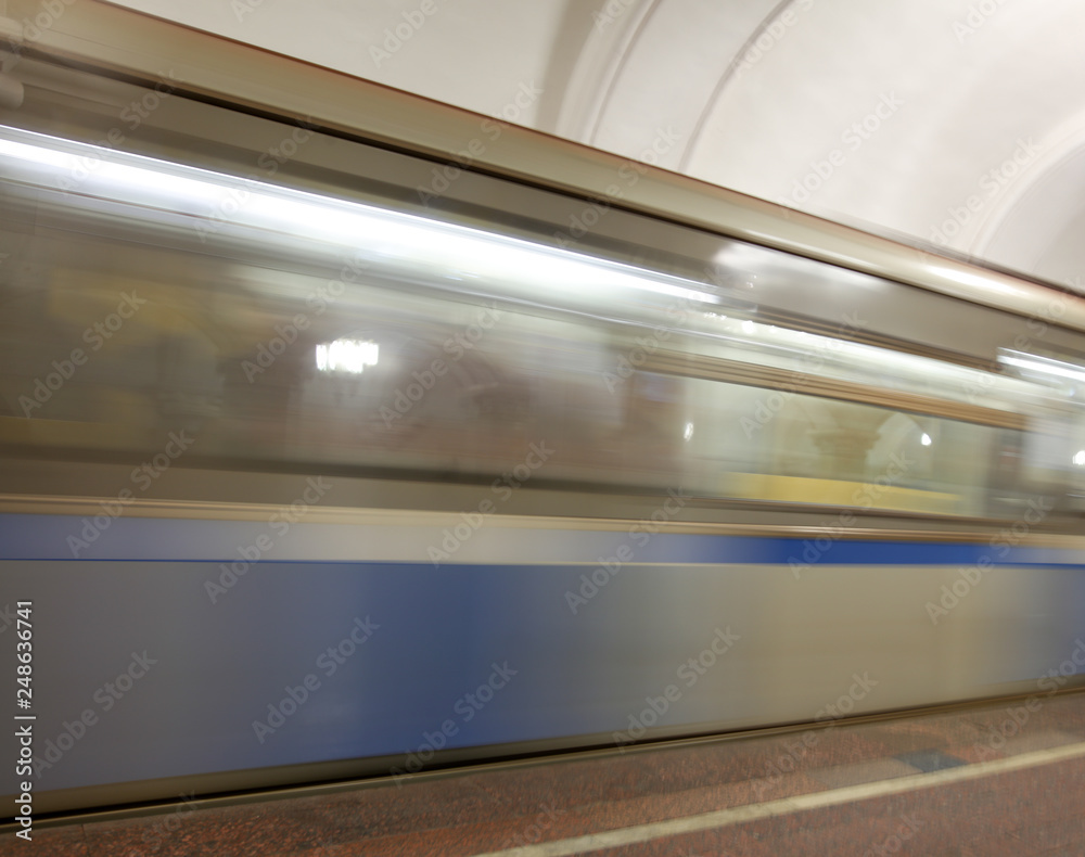 Obraz premium The train moves to the subway as a background