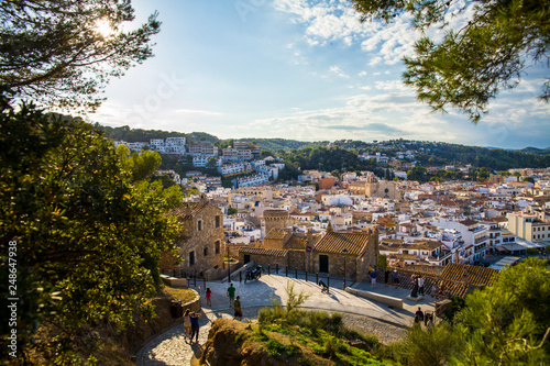 Fotografie View of the city of Tossa de Mar from the castle hill