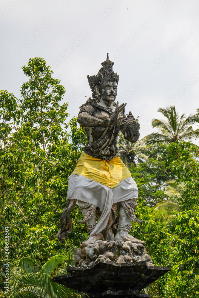Fototapeta premium Divindade estatua DEUSES
