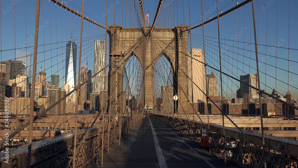 Fototapeta premium Most Brookliński i manhattan wysokie budynki, Nowy Jork, USA