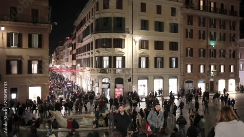 Wallpaper Mural Piazza di Spagna and Via Condotti crowded, shooting in the evening. Timelapse Torontodigital.ca