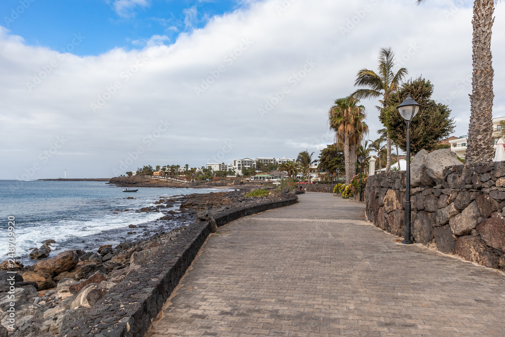 Fototapeta premium Playa Blanca Promenade