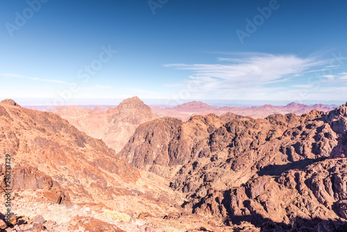 Gold arid desert landscape on Sinai, Egypt © Kotangens