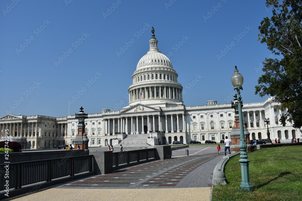 Naklejka premium capitol building in washington dc