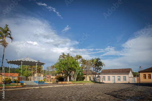 Praça da Paróquia do Divino Espírito Santo, na cidade de Guarani, Minas Gerais, Brasil