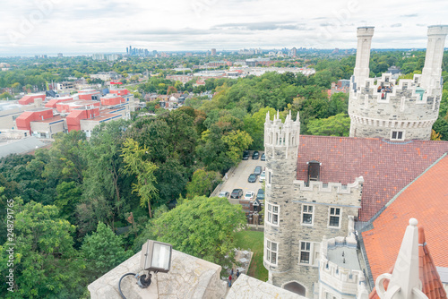Canvas Print Aerial view of the Toronto skyline from Casa Loma