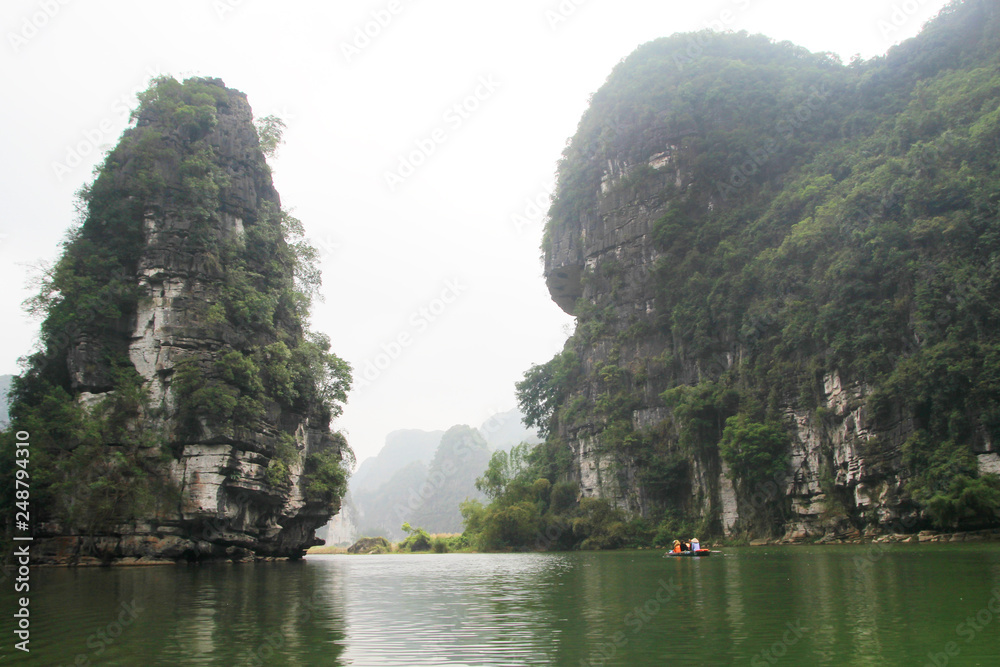 Fototapeta premium The Trang An Landscape Complex, Nihn Binh, Vietnam