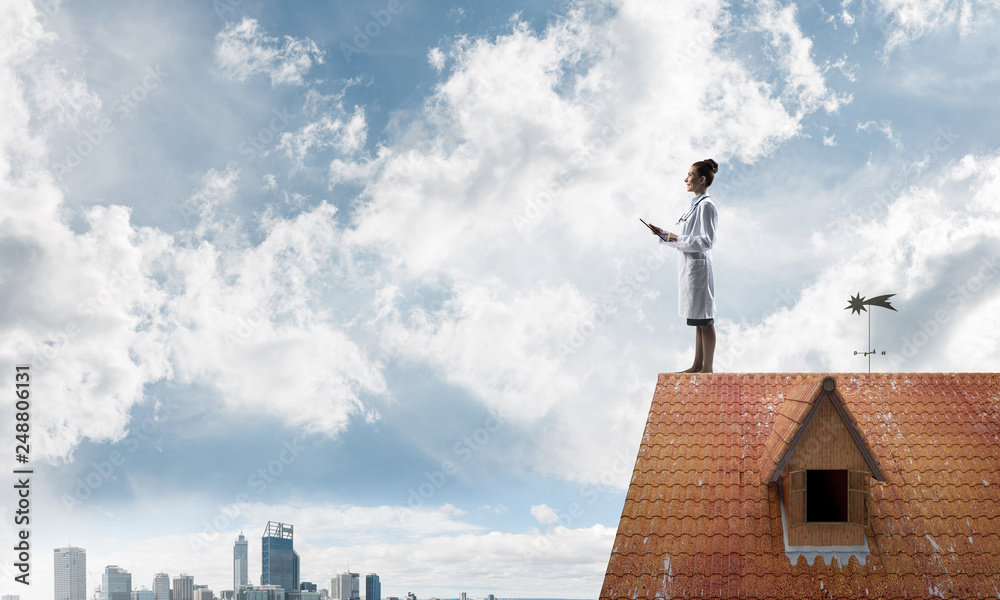 Woman doctor is ready to help the whole city Woman doctor is ready to help the whole city