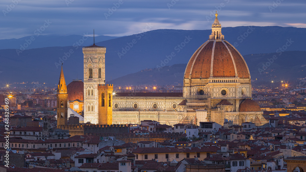 Florence Duomo after sunset