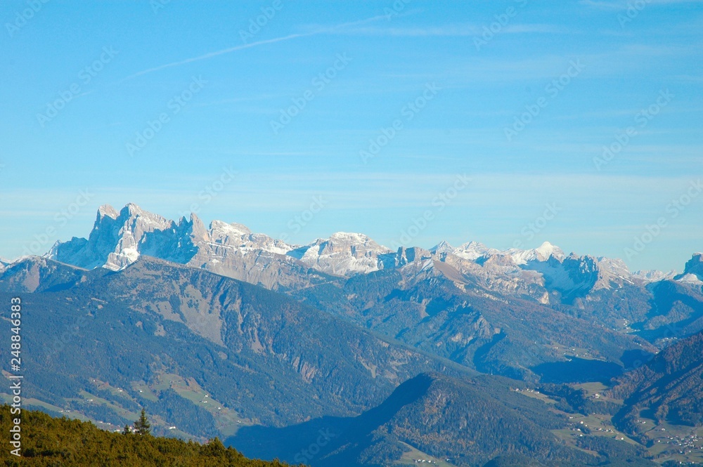 Dolomiti dall'Alto Piano del Renon, Alto Adige, Italia