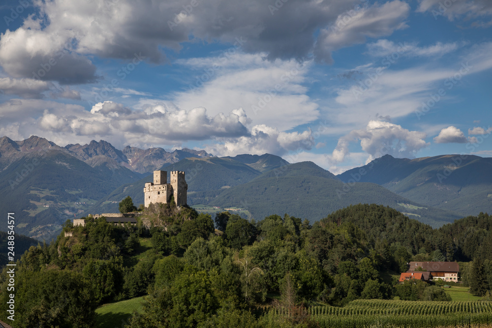 Festungsanlage in den Dolomiten - Südtirol