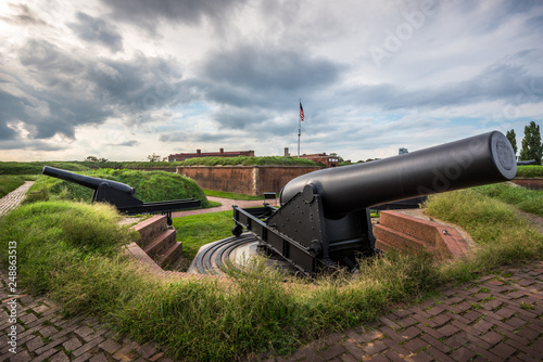 Photo The Cannons at Fort McHenry in Baltimore, Maryland