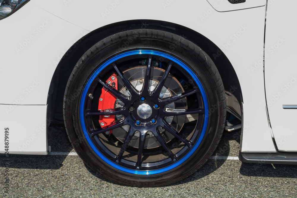 車のホイール old Wheel of the car 車のホイール old Wheel of the car