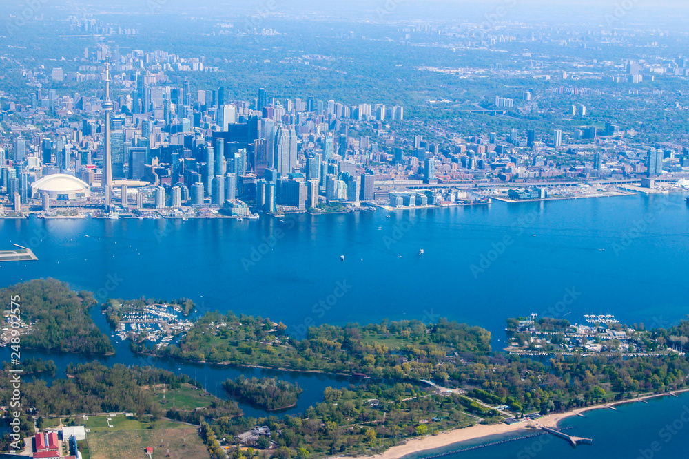 Toronto Islands, Lake, and City