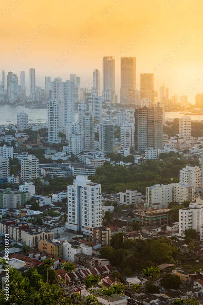 Obraz premium Colombia, Caribbean coast, Cartagena, view of upmarket residential buildings in the harbour area