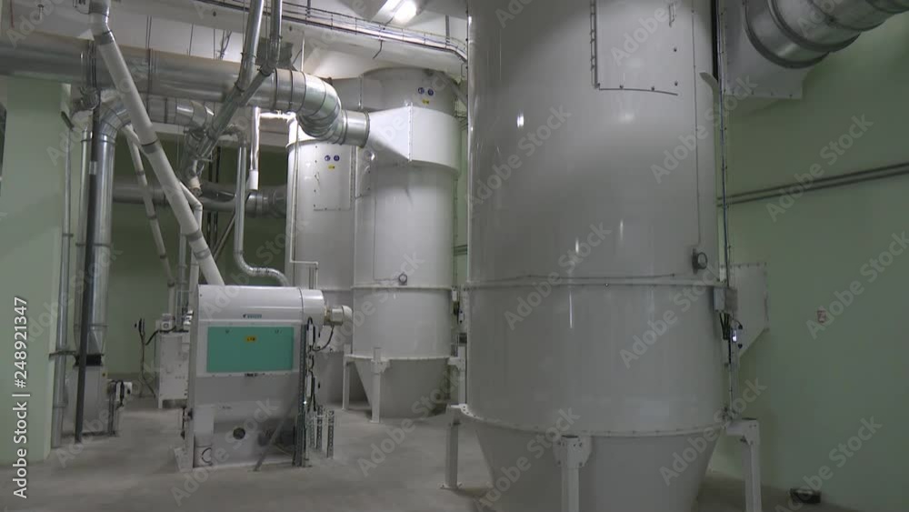 Purification of grain. Shelling of cereals. Modern plant for the manufacture of oatmeal, capacity for the manufacture of parks oatmeal, food industry, breadstuff. Production of whole grain flakes. Purification of grain. Shelling of cereals. Modern plant for the manufacture of oatmeal, capacity for the manufacture of parks oatmeal, food industry, breadstuff. Production of whole grain flakes.