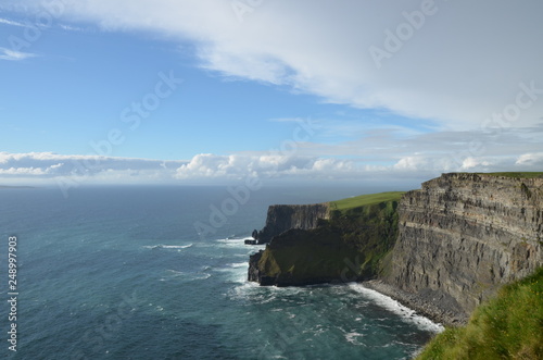 cliffs of moher © Roy