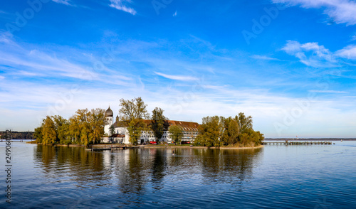 Kloster auf der Fraueninsel im Chiemsee, Bayern. 