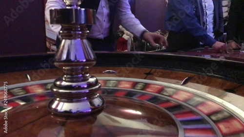 casino roulette table