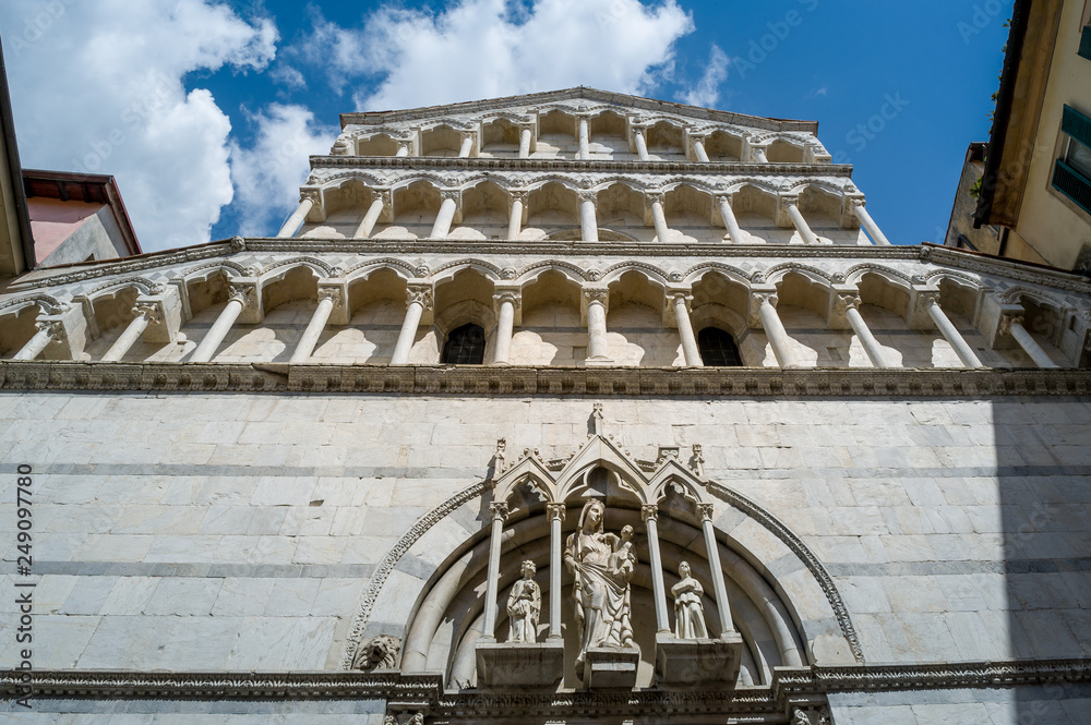 Duomo di Pisa exterior decoration