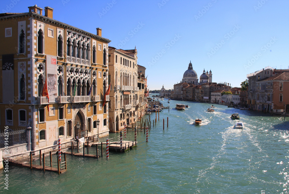 Fototapeta premium le Grand Canal à Venise en Italie