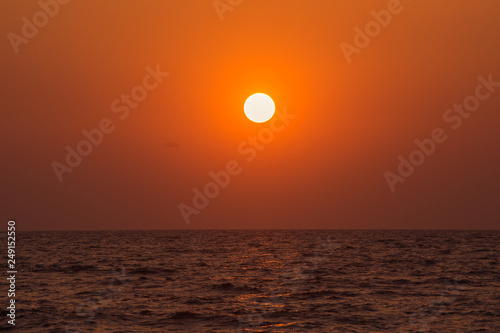 Fototapeta Naklejka Na Ścianę i Meble -  Beautiful Sunset Over Ocean 
