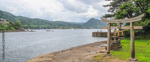 Küste im Norden der japanischen Insel Honshu bei Kyotango, Distrikt Kyoto photo