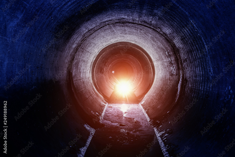 Round underground drainage sewer tunnel with dirty sewage water - obrazy, fototapety, plakaty 