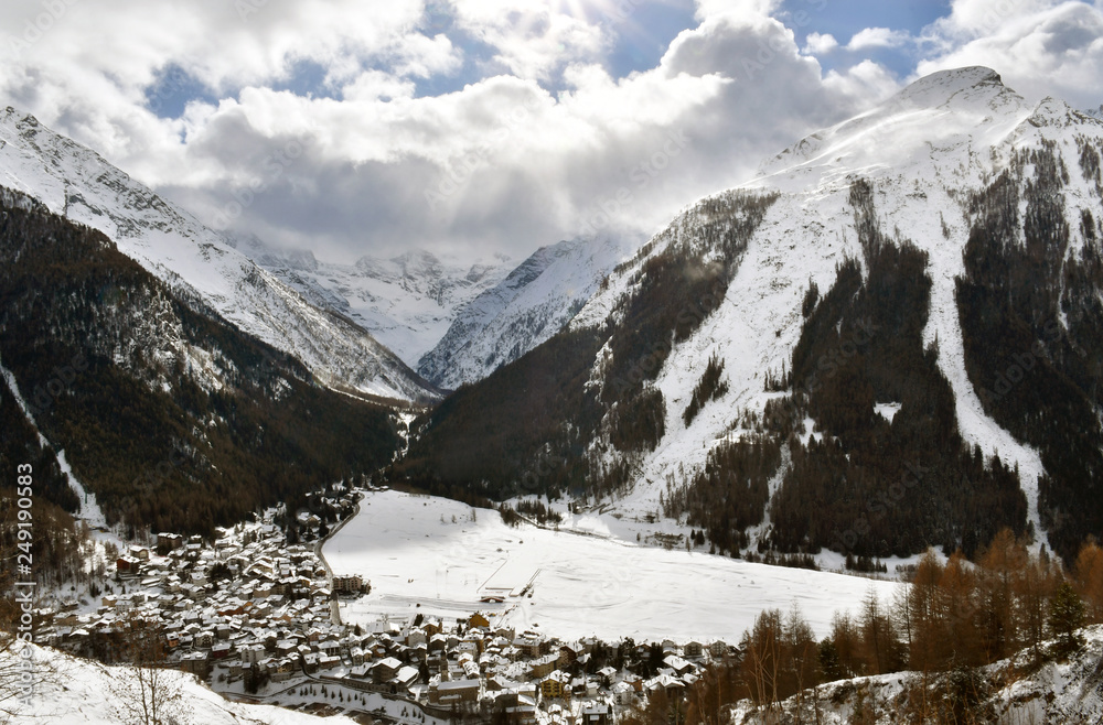 Panorama su Cogne , in valle d'Aosta