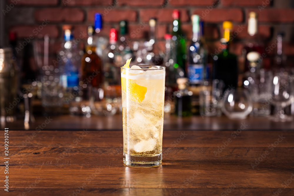 Refreshing Whiskey Soda Cocktail