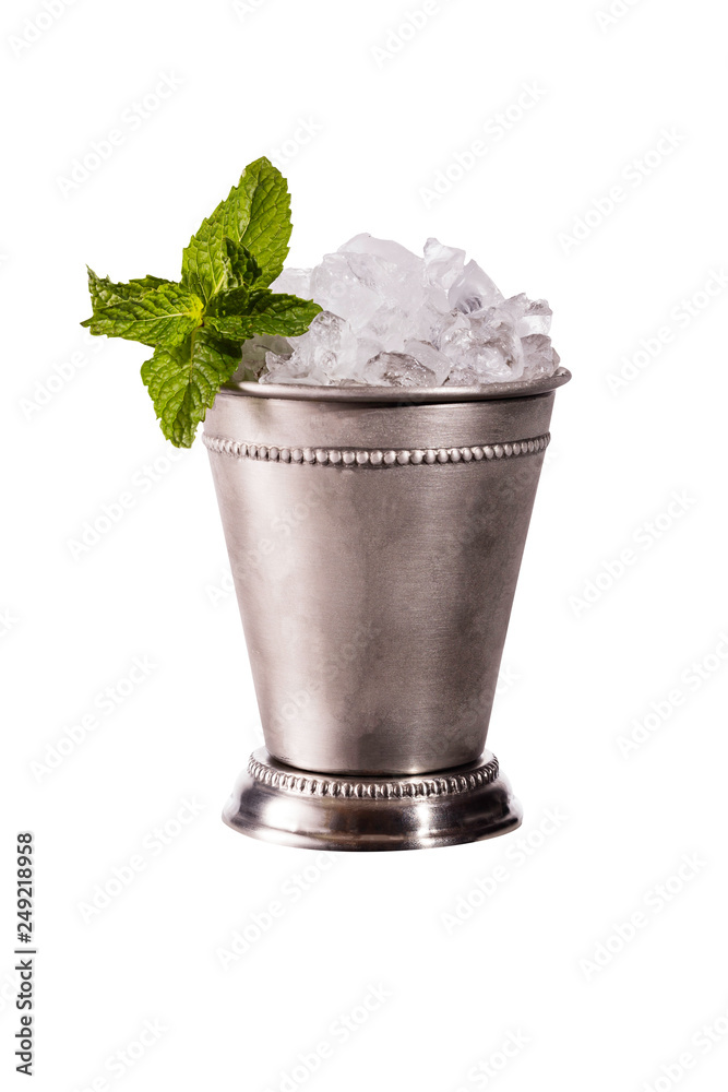 Refreshing Bourbon Mint Julep Cocktail on White - obrazy, fototapety, plakaty 